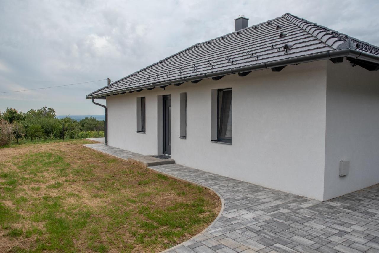 Bridgiet Home Apartman Cserszegtomaj Exterior foto